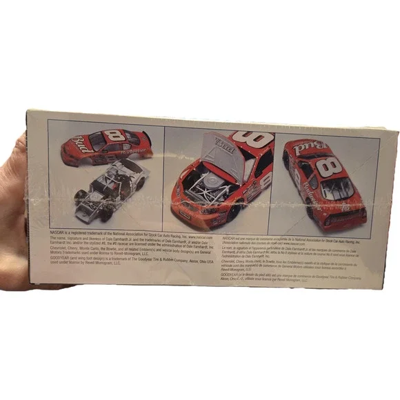 NASCAR NIB Revell Dale Earnhardt Jr. #8 Budweiser 2004 Monte Carlo Monogram